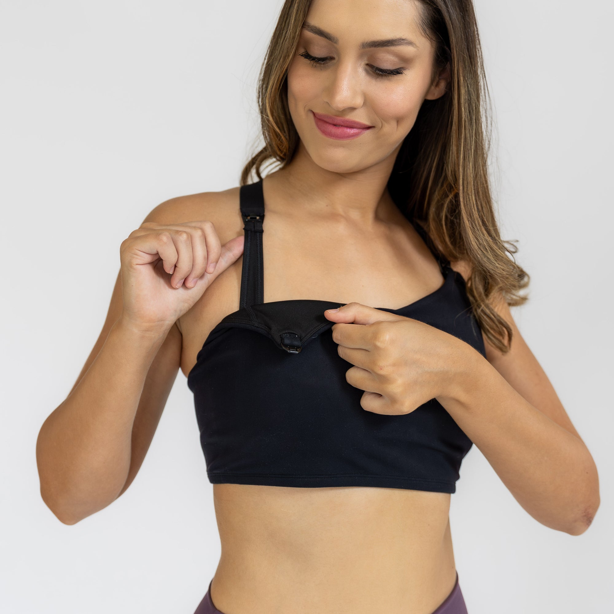 Have you checked out our New Cadence bra yet? This truly is the bra for  multitasking moms! Nurse, use flange pumps, wearable pumps or milk…