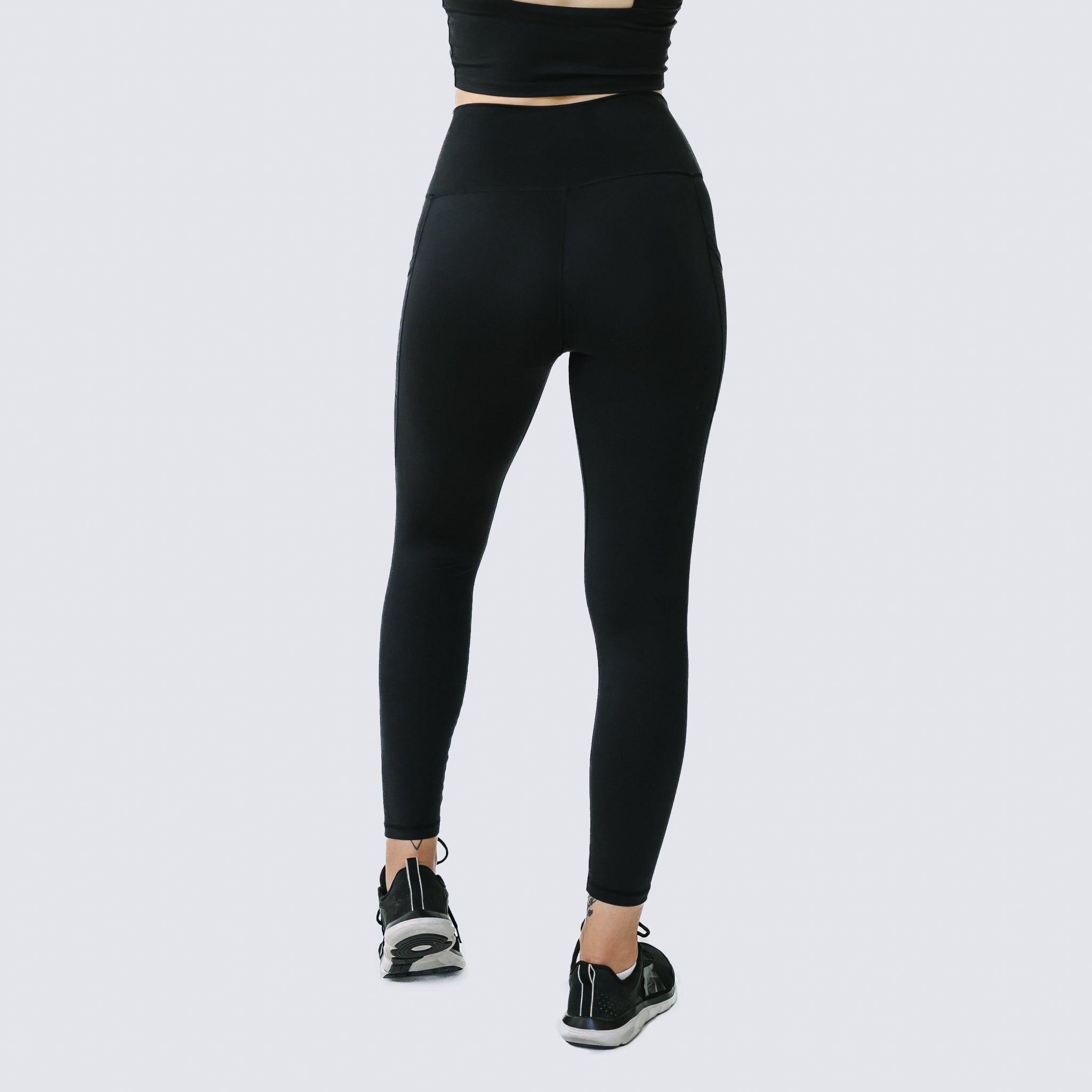 SoftLuxe Stay Put Leggings - Love – Solid and Fit Black