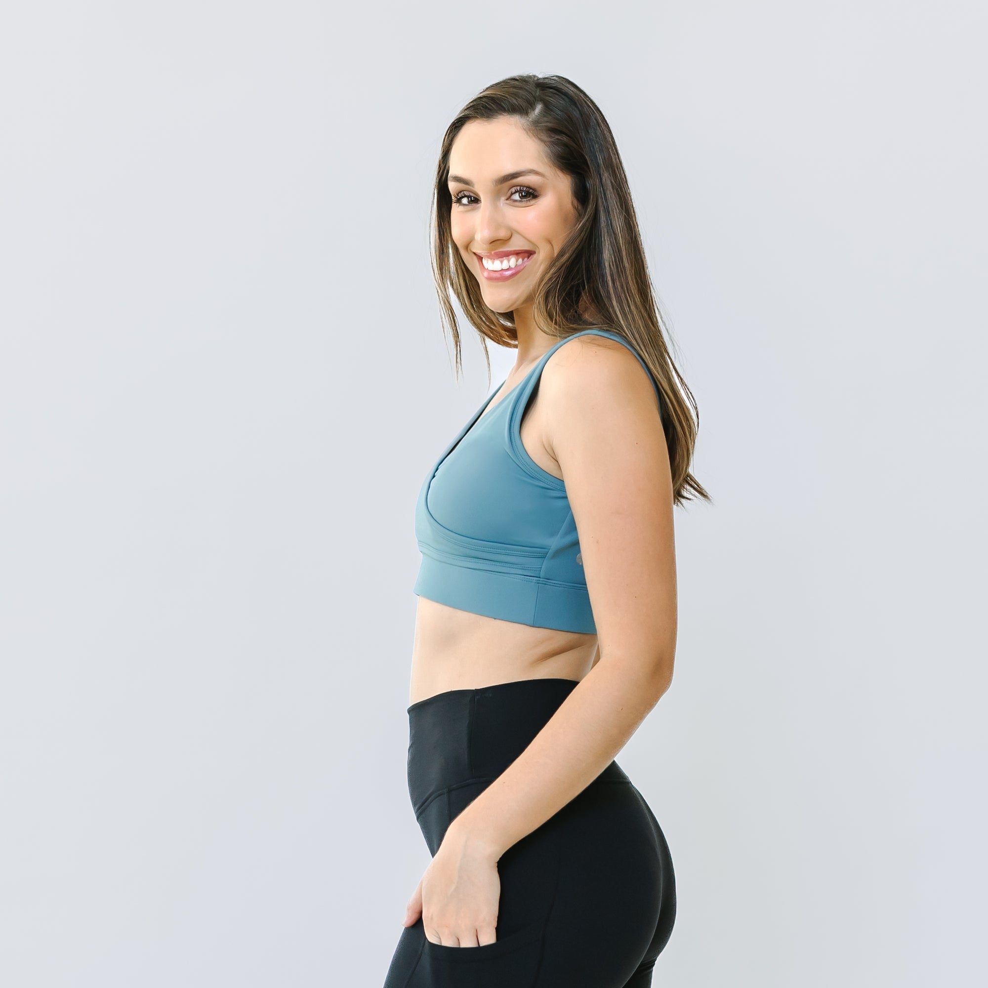 Everyday Luxe 2.0 Nursing & Hands-Free Pumping Bra - Teal Turquoise – Love  and Fit